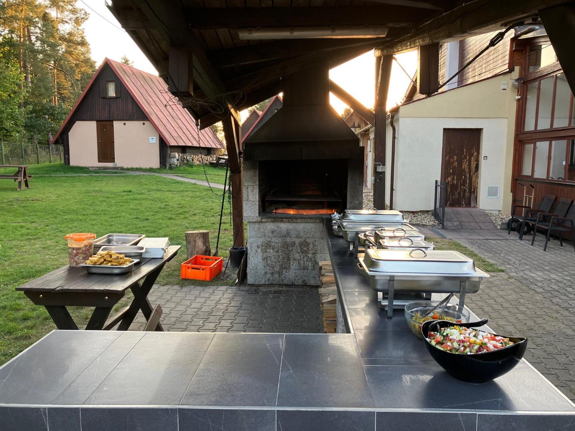 Raj Sportovni A Rekreacni Resort Branzez Kněžmost Εξωτερικό φωτογραφία