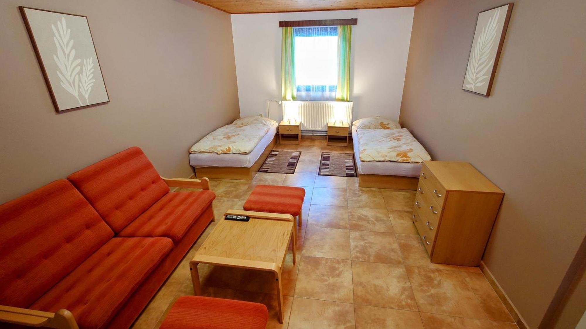 Raj Sportovni A Rekreacni Resort Branzez Kněžmost Εξωτερικό φωτογραφία